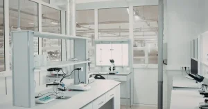 Laboratoire Unilabs : Guide Complet 2026 | Services & Avis