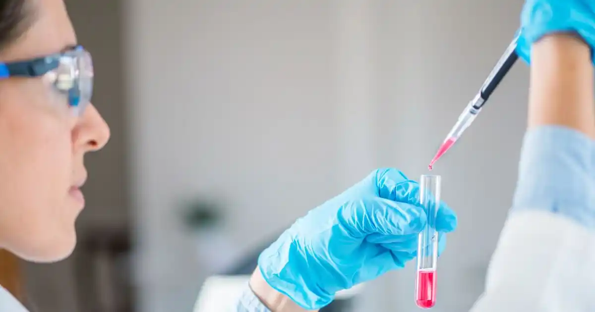 Salaire Technicien Laboratoire 2026 : Grilles & Comparatifs