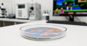 Neurones en boîte de Petri jouent à Doom : analyse scientifique du bio-calcul
