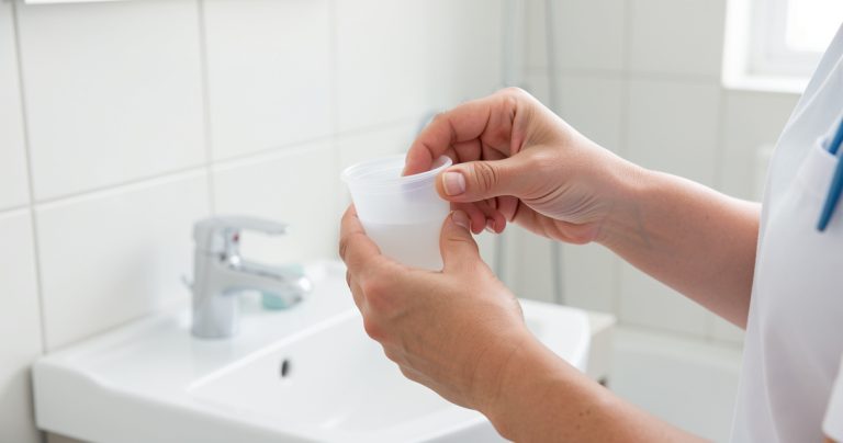 ECBU : comment préparer, comprendre ses résultats et savoir quand s'inquiéter ?